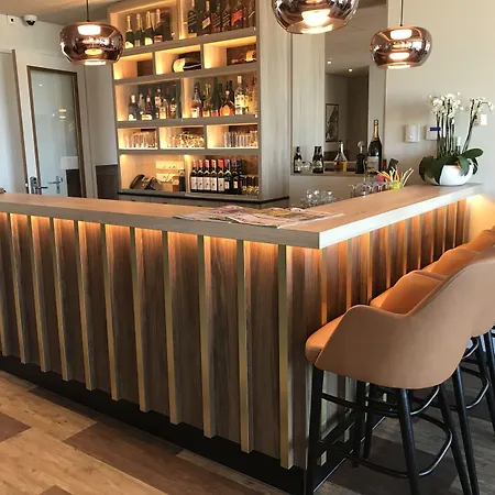 Ξενοδοχείο Aquarius 3*