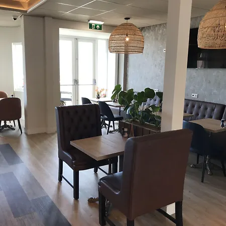 Aquarius 3* Χάγη