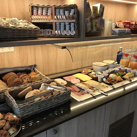 Ξενοδοχείο Aquarius 3*